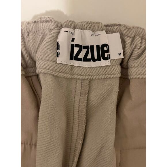 IZZUE Men’s Pleated Corduroy Trouser - Picture 7 of 11